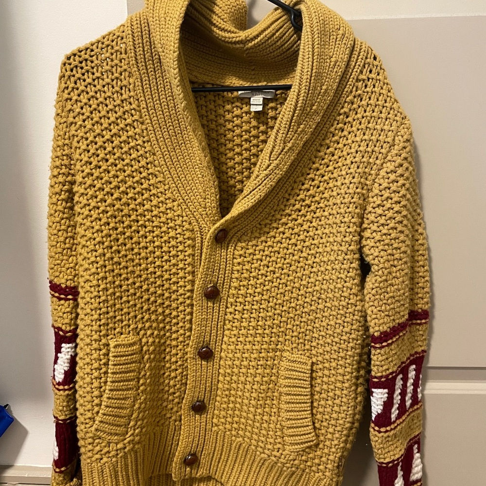Burberry cozy sweater